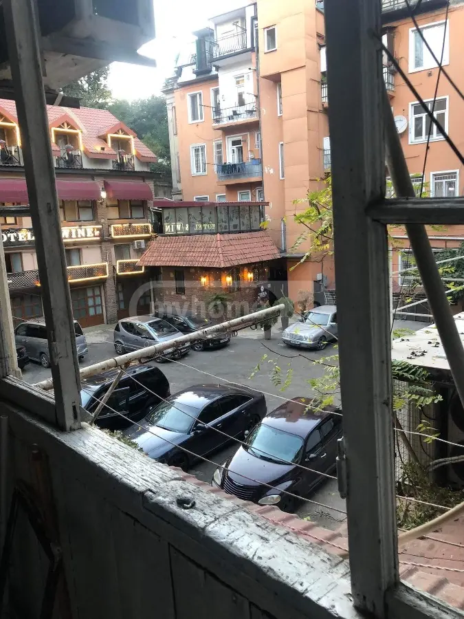 1 Room Apartment For Rent In Mtatsminda view 11