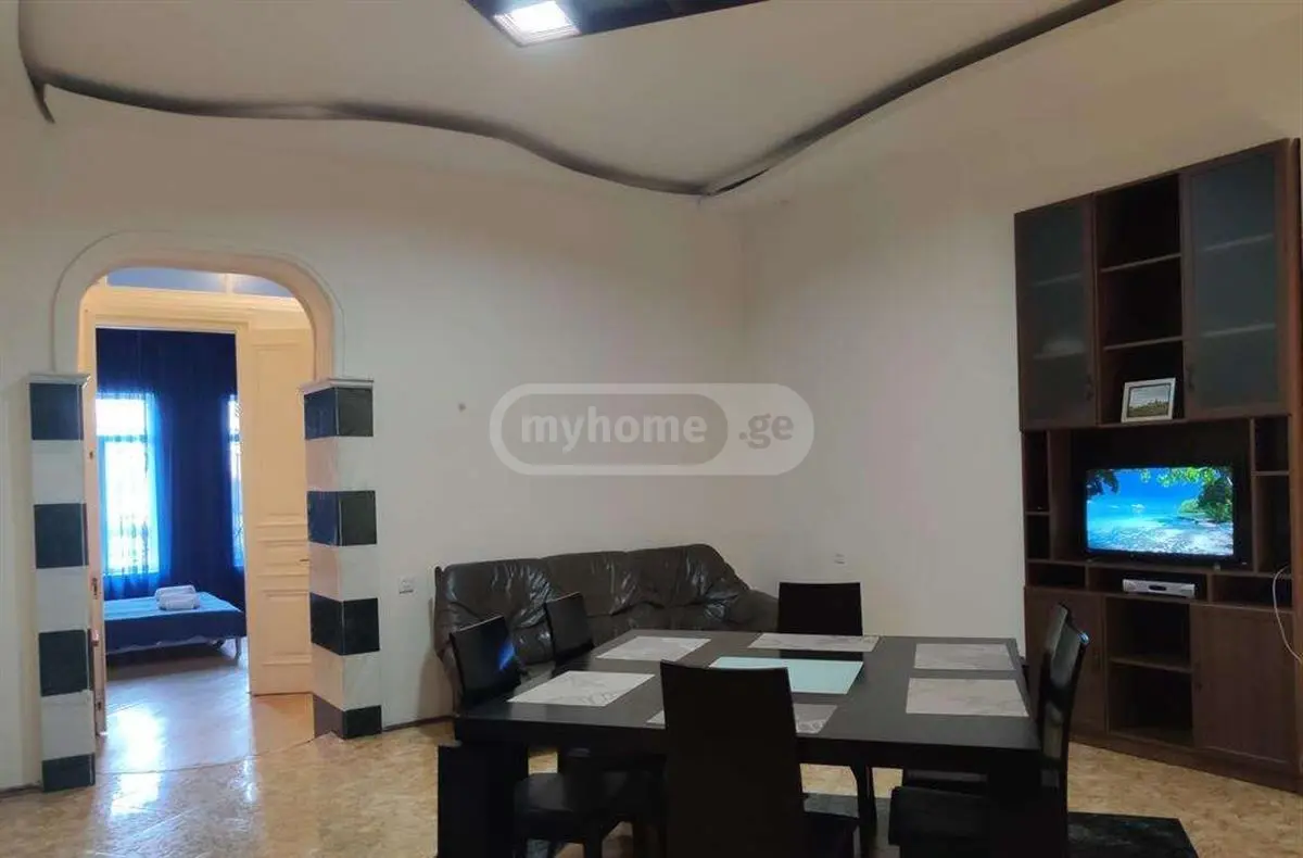 4 Room Apartment For Rent In Sololaki view 5