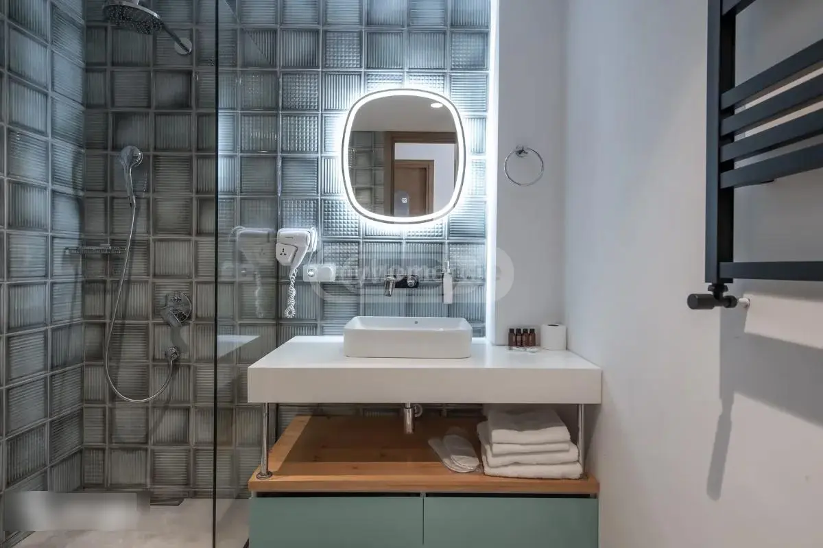 2 Room Apartment For Rent In Vera view 10