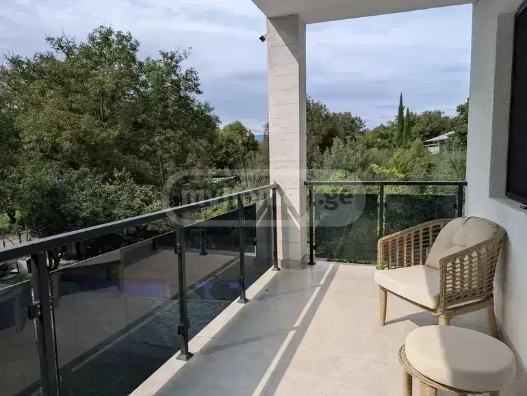 6 Room Private House For Sale view 6