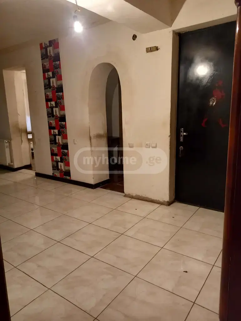 3 Room Apartment For Sale view 2