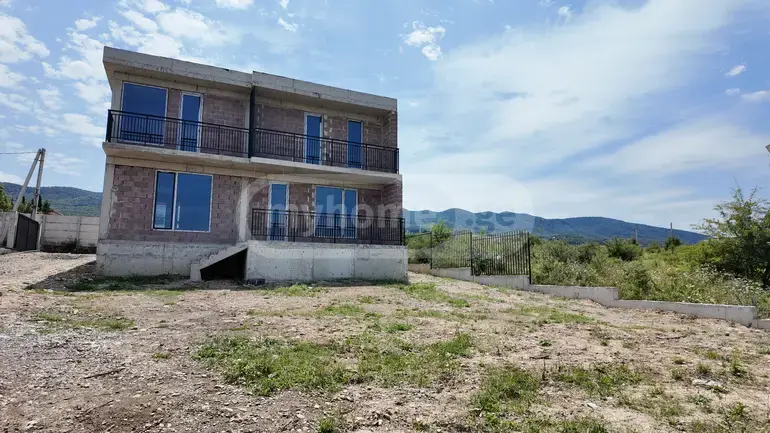 7 Room Private House For Sale view 6