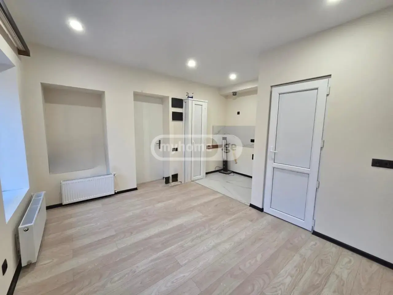 3 Room Private House For Sale view 2
