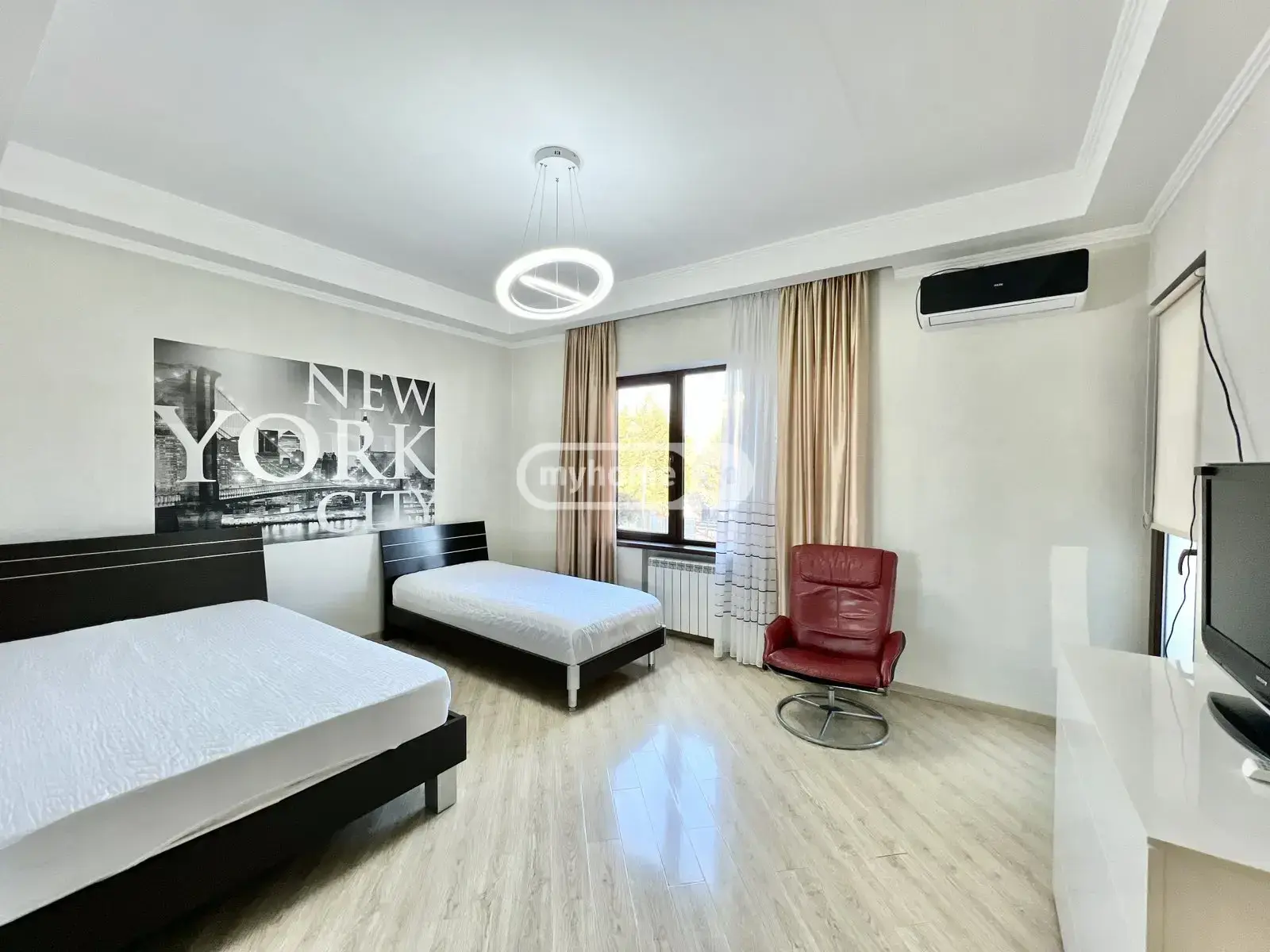 8 Room Private House For Rent In Ortachala view 9
