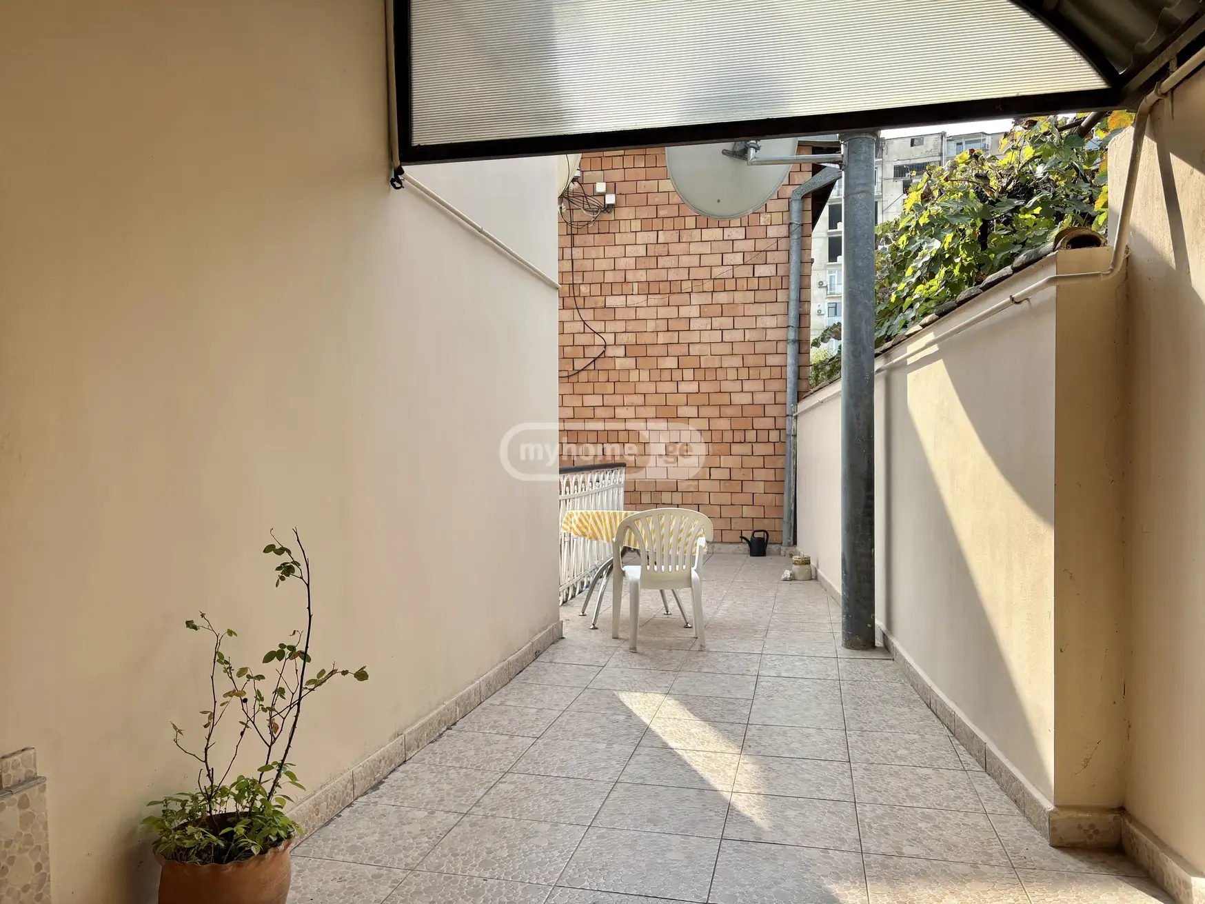5 Room Private House For Rent In Vake view 12