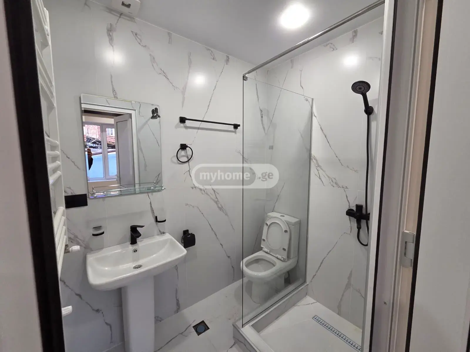 3 Room Private House For Sale view 10