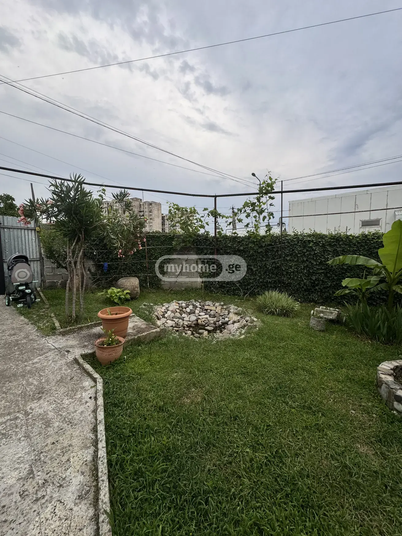 3 Room Private House For Sale view 4