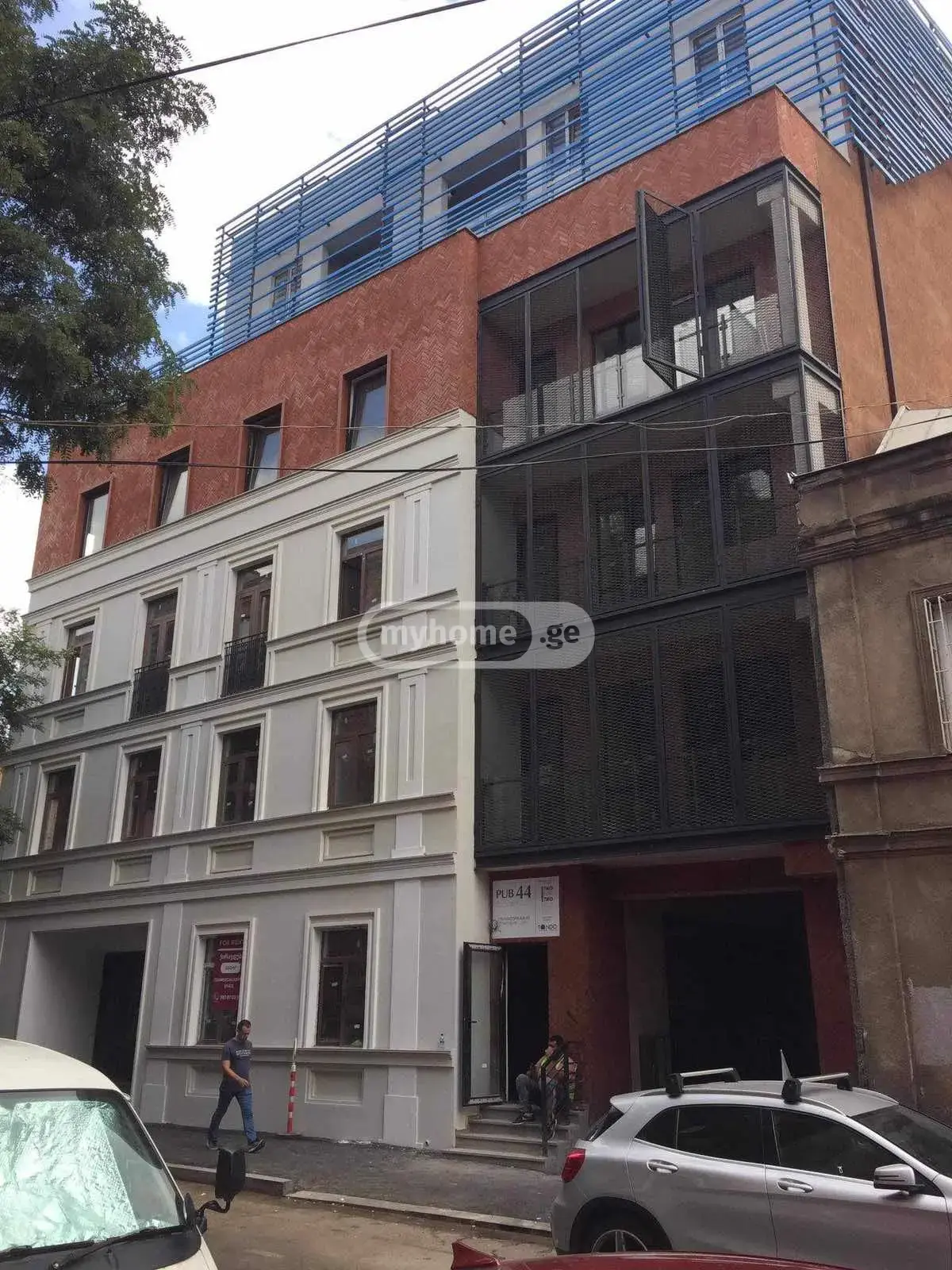 Universal Commercial Area For Rent In Vera view 1