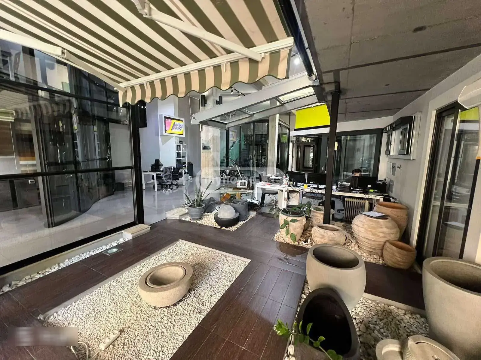 Universal Commercial Area For Rent In Avlabari view 3