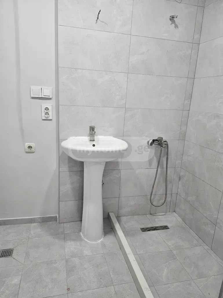 3 Room Apartment For Sale view 3