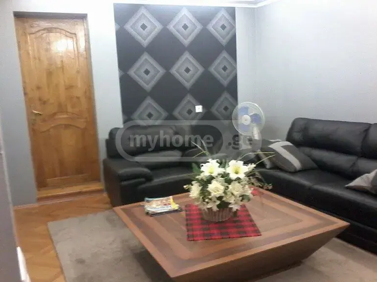 5 Room Private House For Sale view 1