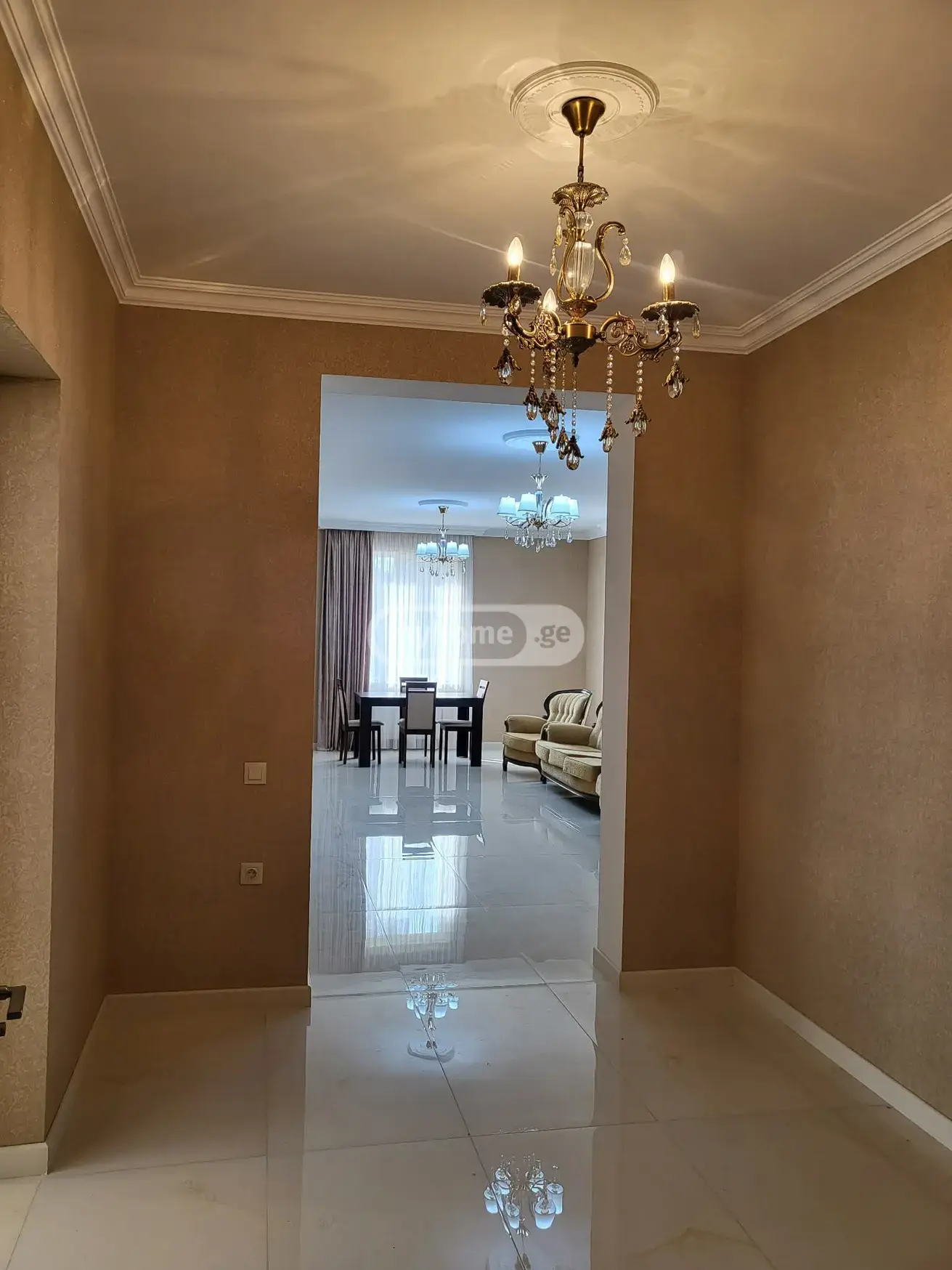 8 Room Private House For Sale view 6