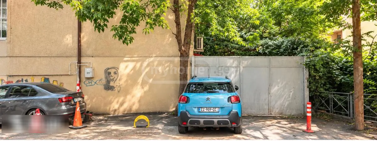 3 Room Private House For Rent In Vake view 15