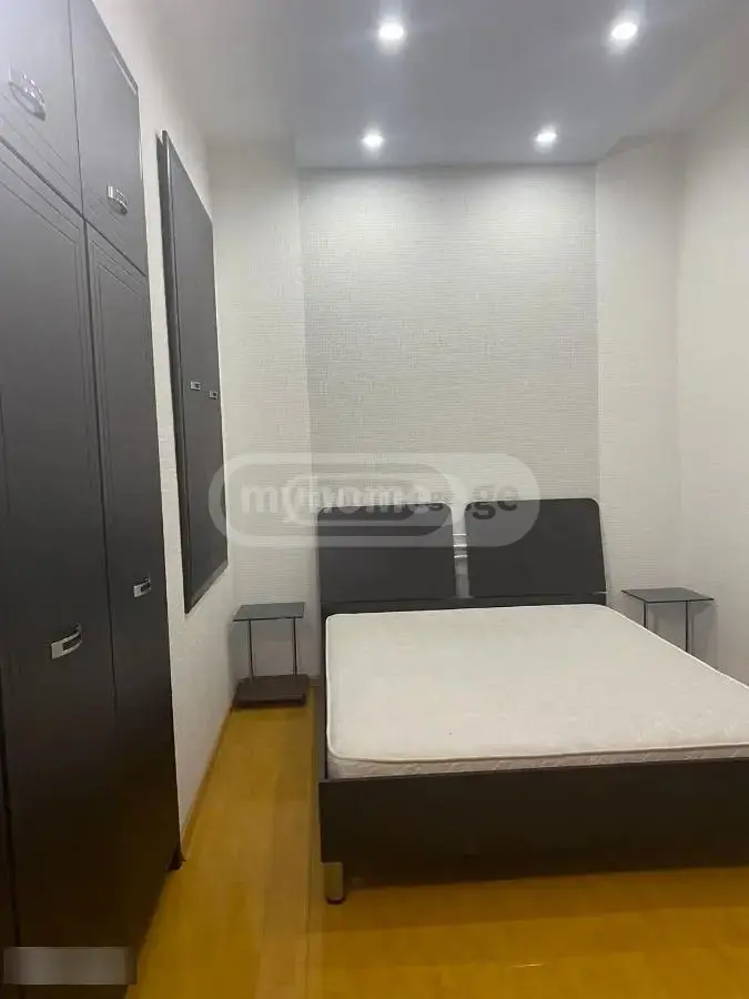 4 Room Apartment For Rent In Mtatsminda view 5