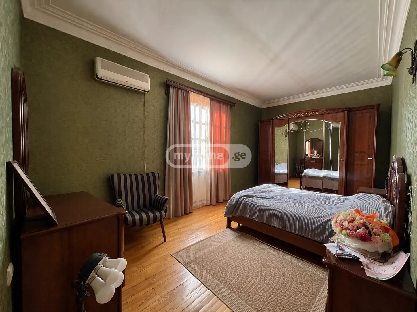 5 Room Private House For Rent In Vake view 4