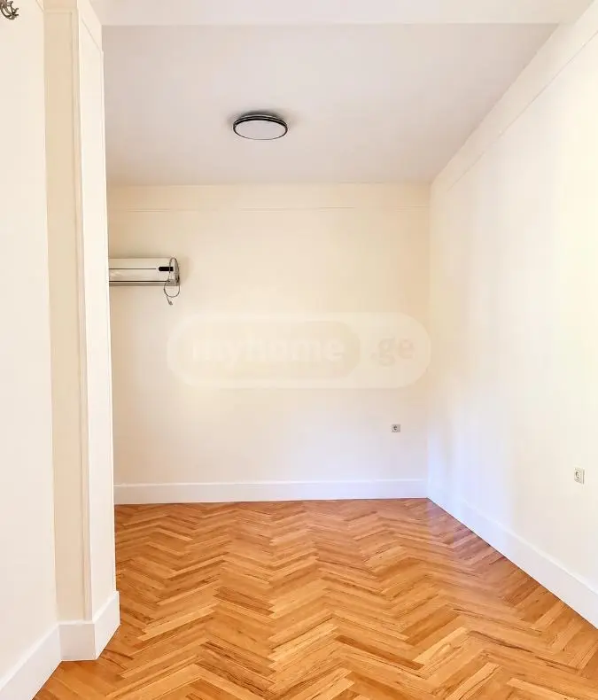 Universal Commercial Area For Rent In Vera view 8