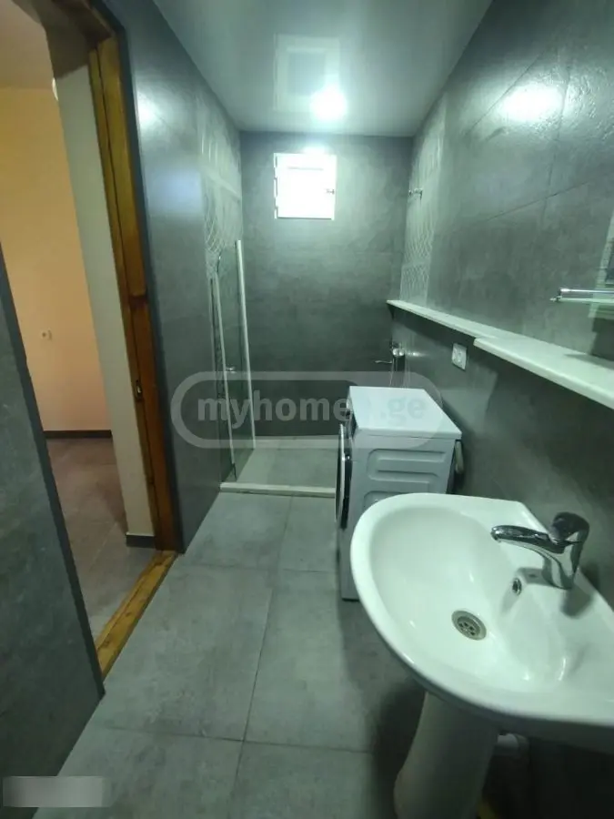 4 Room Private House For Rent In Isani view 9