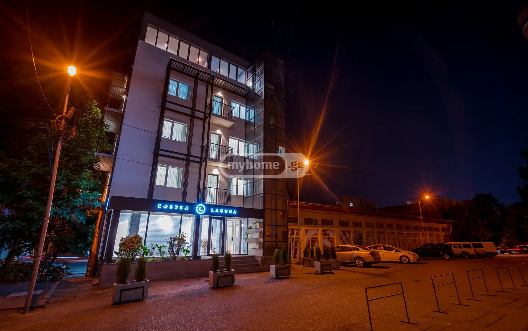 Universal Commercial Area For Rent In Vera view 2