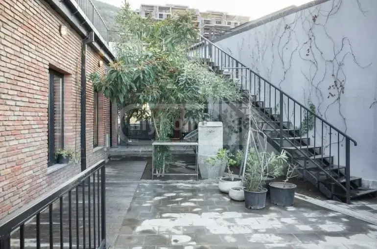 7 Room Private House For Rent In Mtatsminda view 14