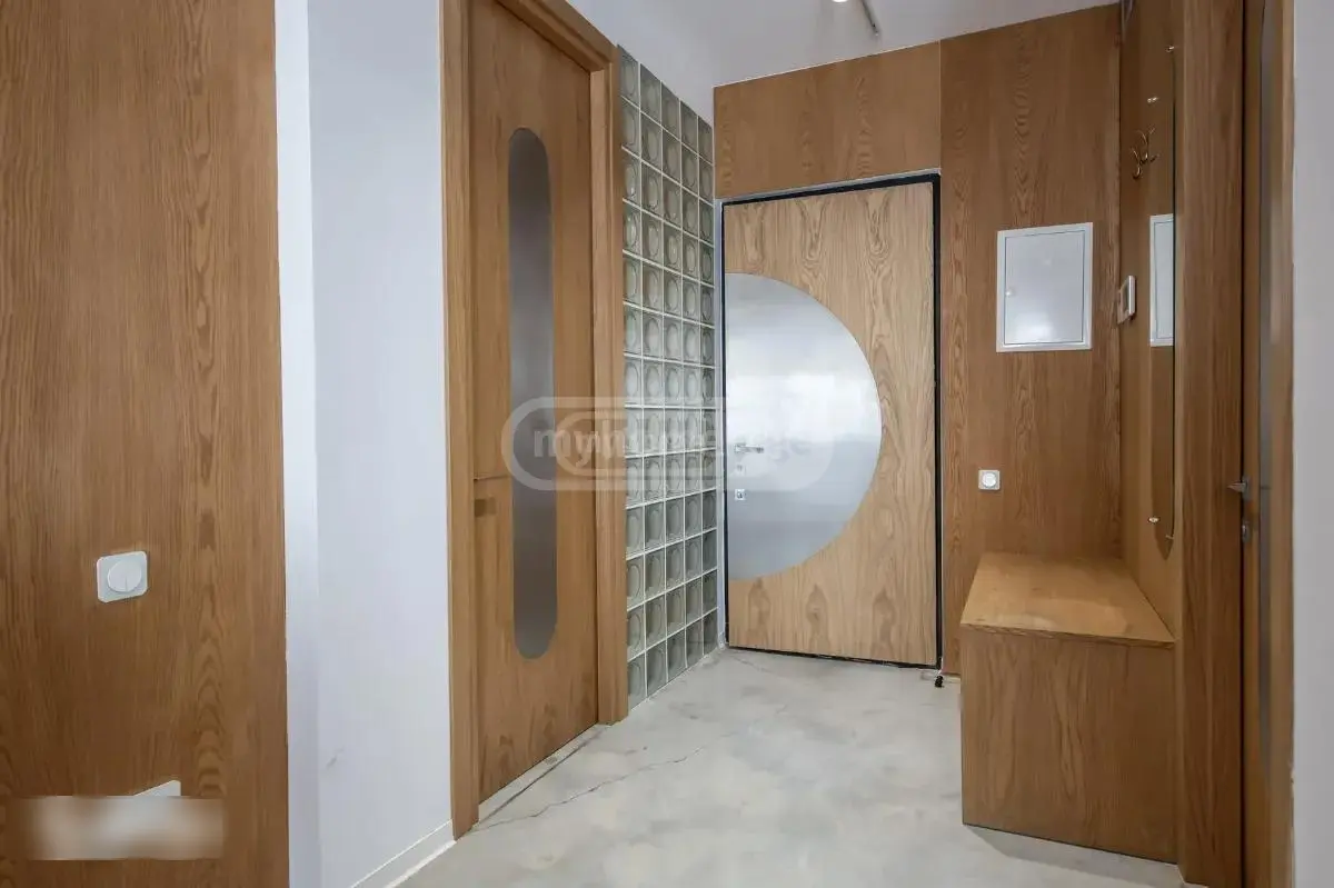 2 Room Apartment For Rent In Vera view 6
