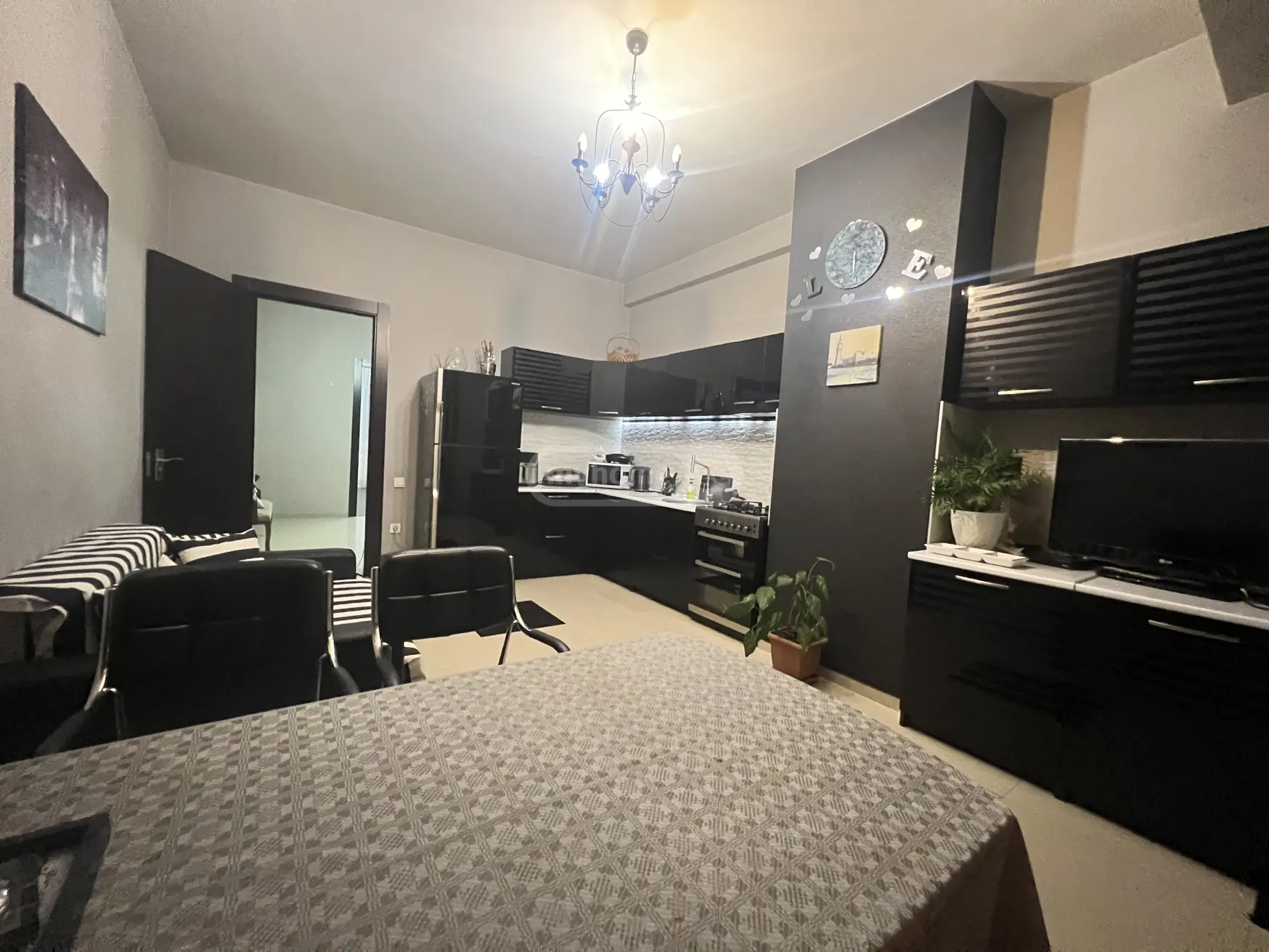 3 Room Apartment For Rent In Vera view 14
