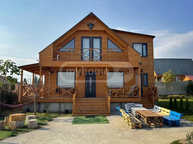 5 Room Private House Daily Rent In Lilo view 2
