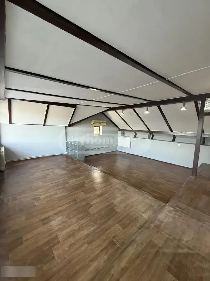 5 Room Private House For Rent In Saburtalo view 10