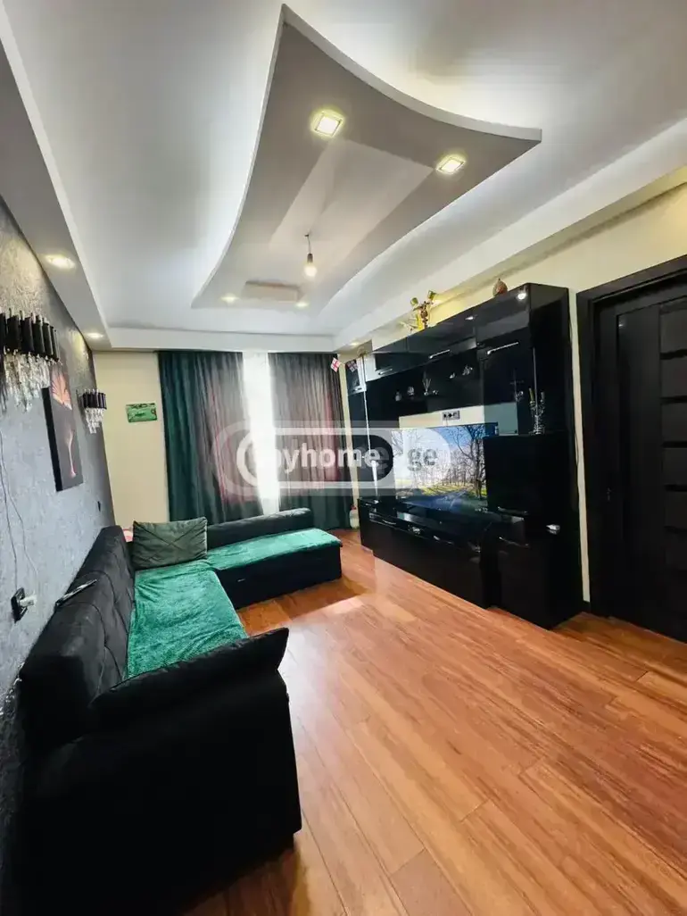4 Room Private House For Sale view 3