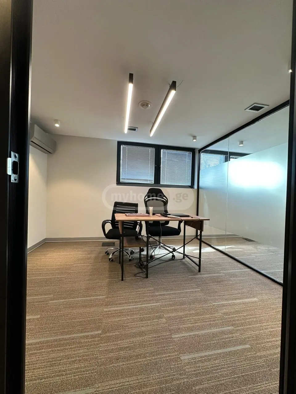 Office Commercial Area For Rent In Mtatsminda view 2