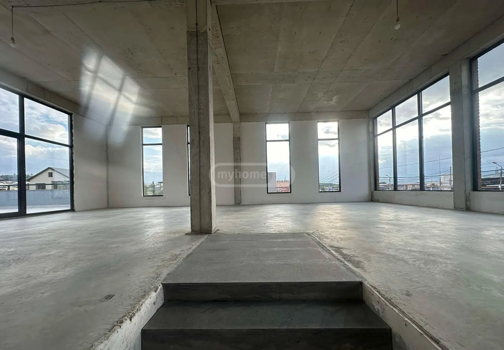 Universal Commercial Area For Rent In Nadzaladevi view 7