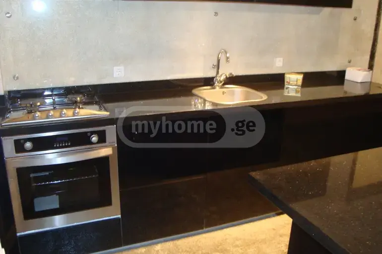 2 Room Apartment For Rent In Vera view 6
