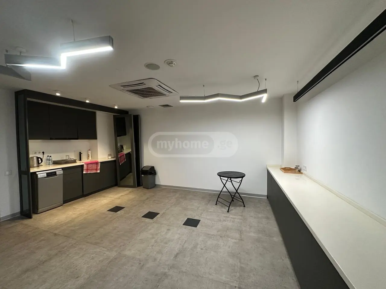Office Commercial Area For Rent In Mtatsminda view 15