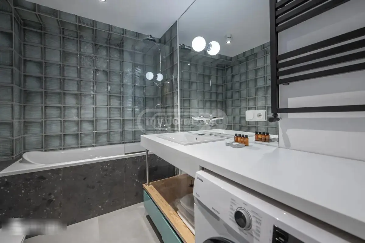 2 Room Apartment For Rent In Vera view 12