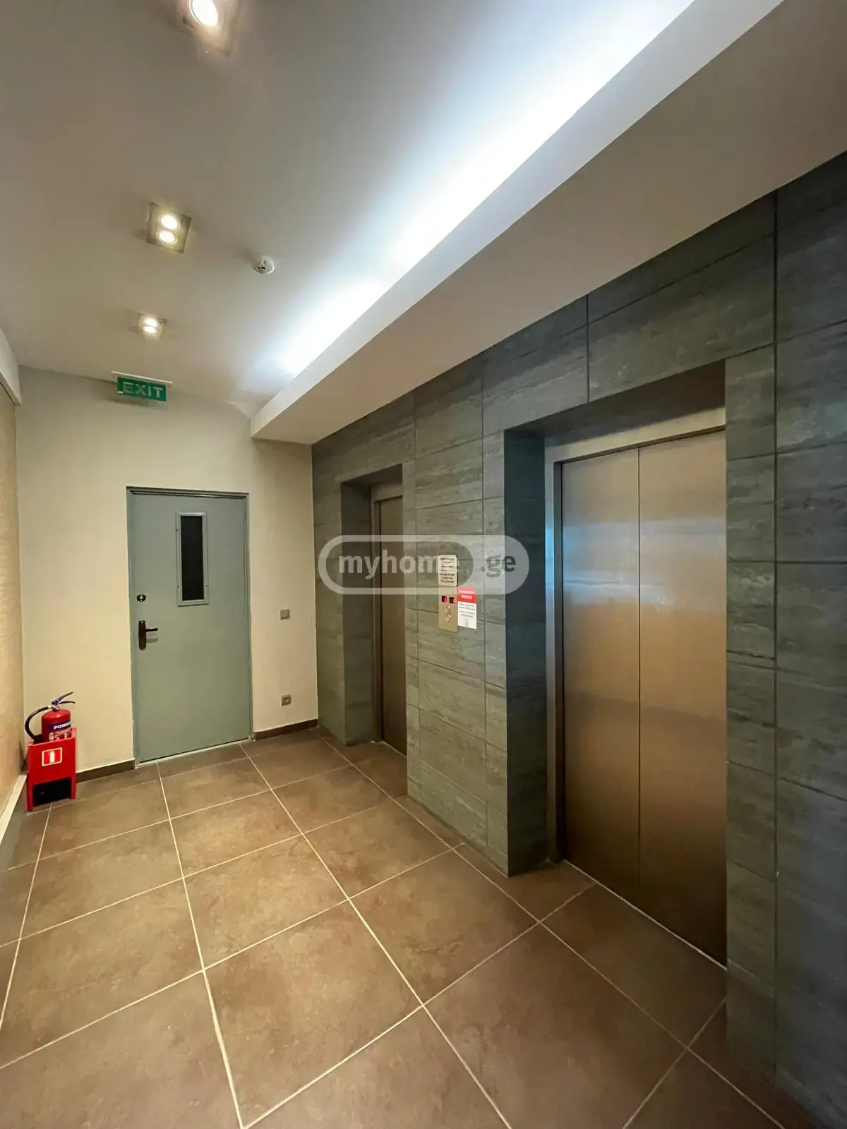 Office Commercial Area For Rent In Avlabari view 11