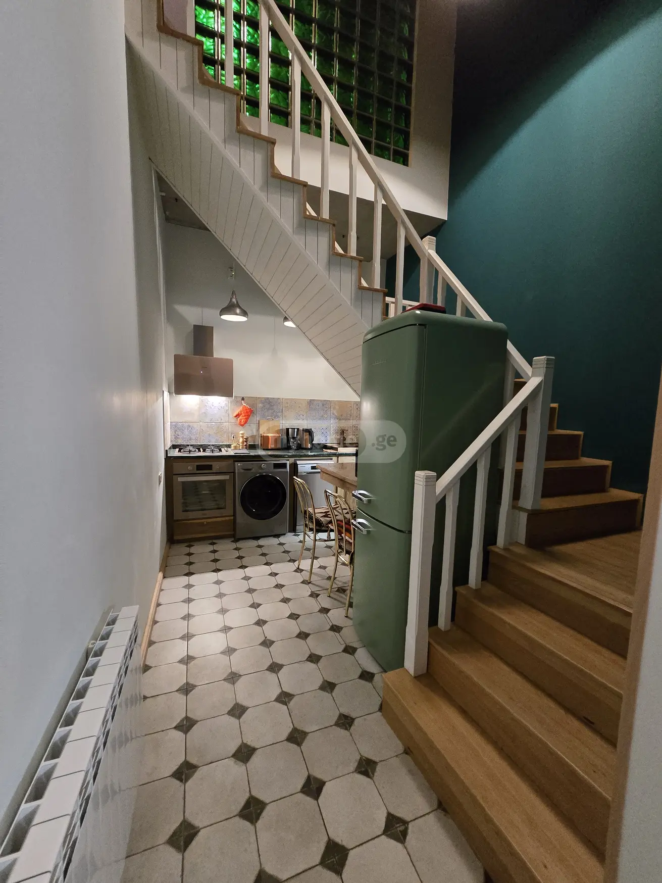 4 Room Apartment For Rent In Mtatsminda view 6