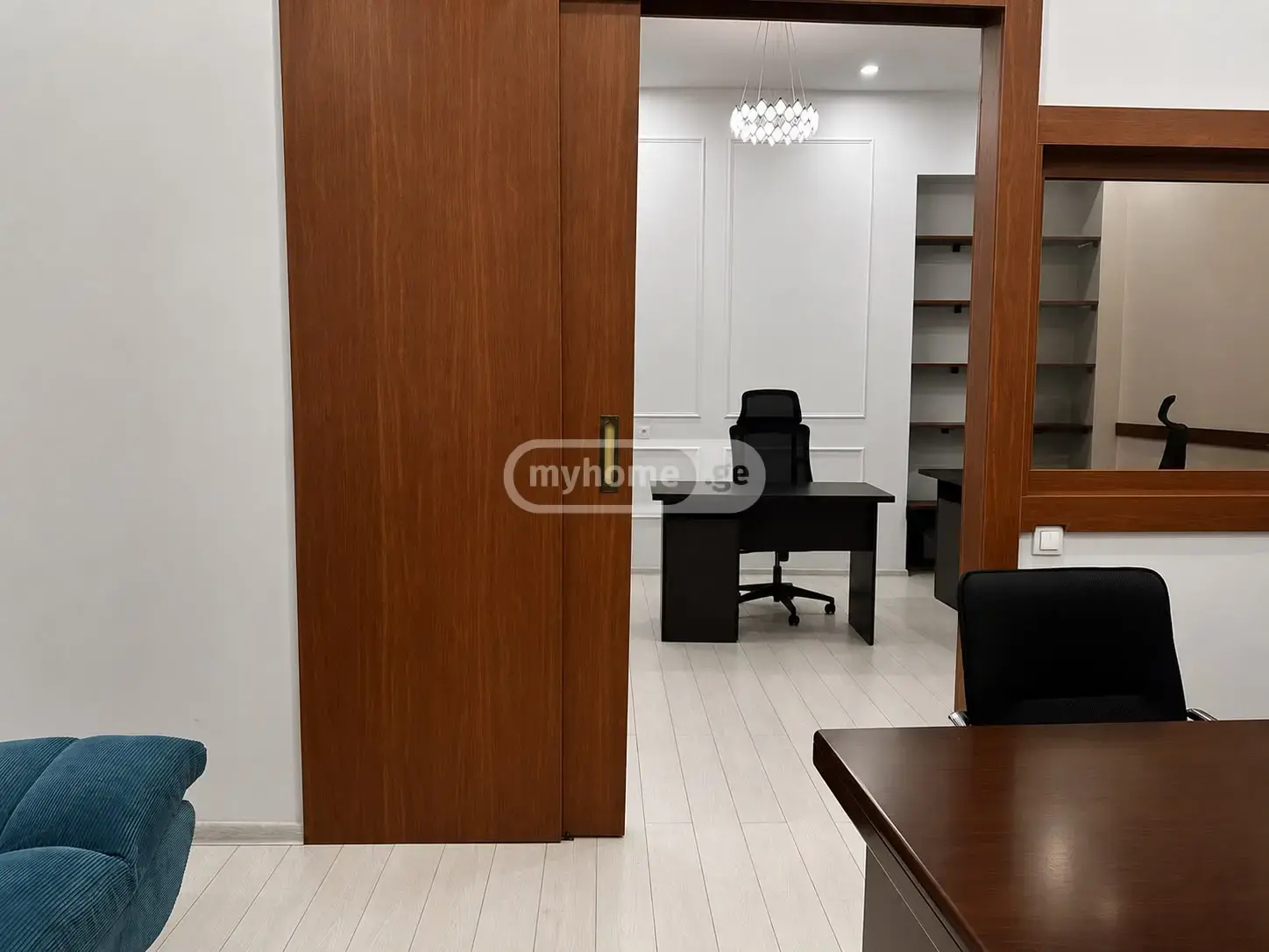 Office Commercial Area For Rent In Vera view 2