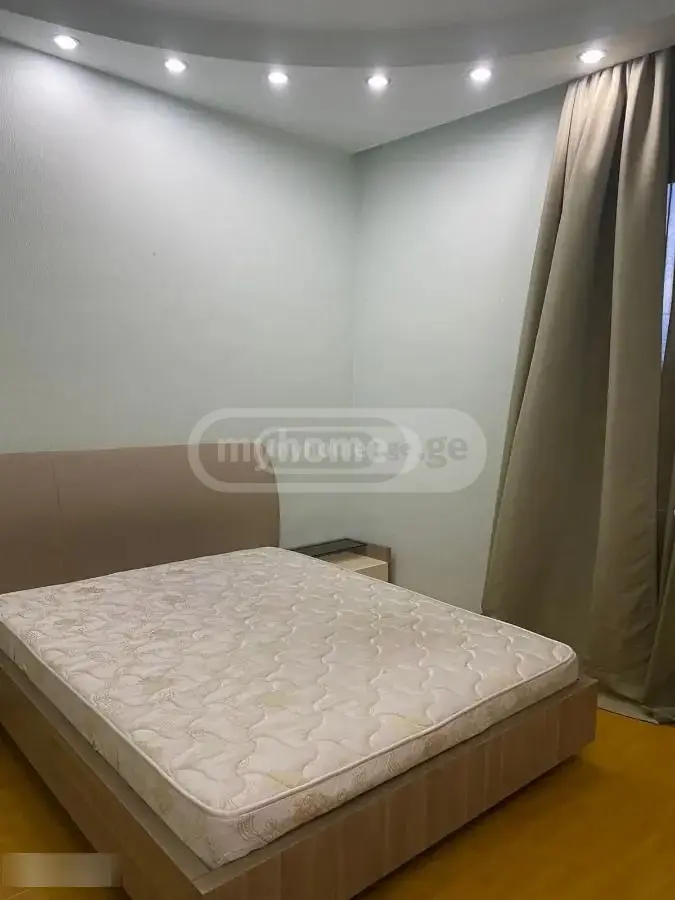 4 Room Apartment For Rent In Mtatsminda view 6