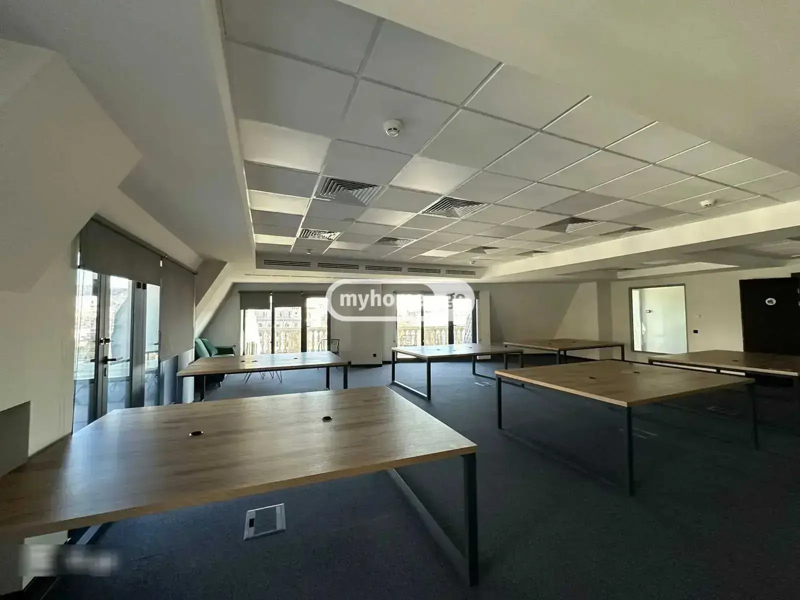 Office Commercial Area For Rent In Sololaki view 1