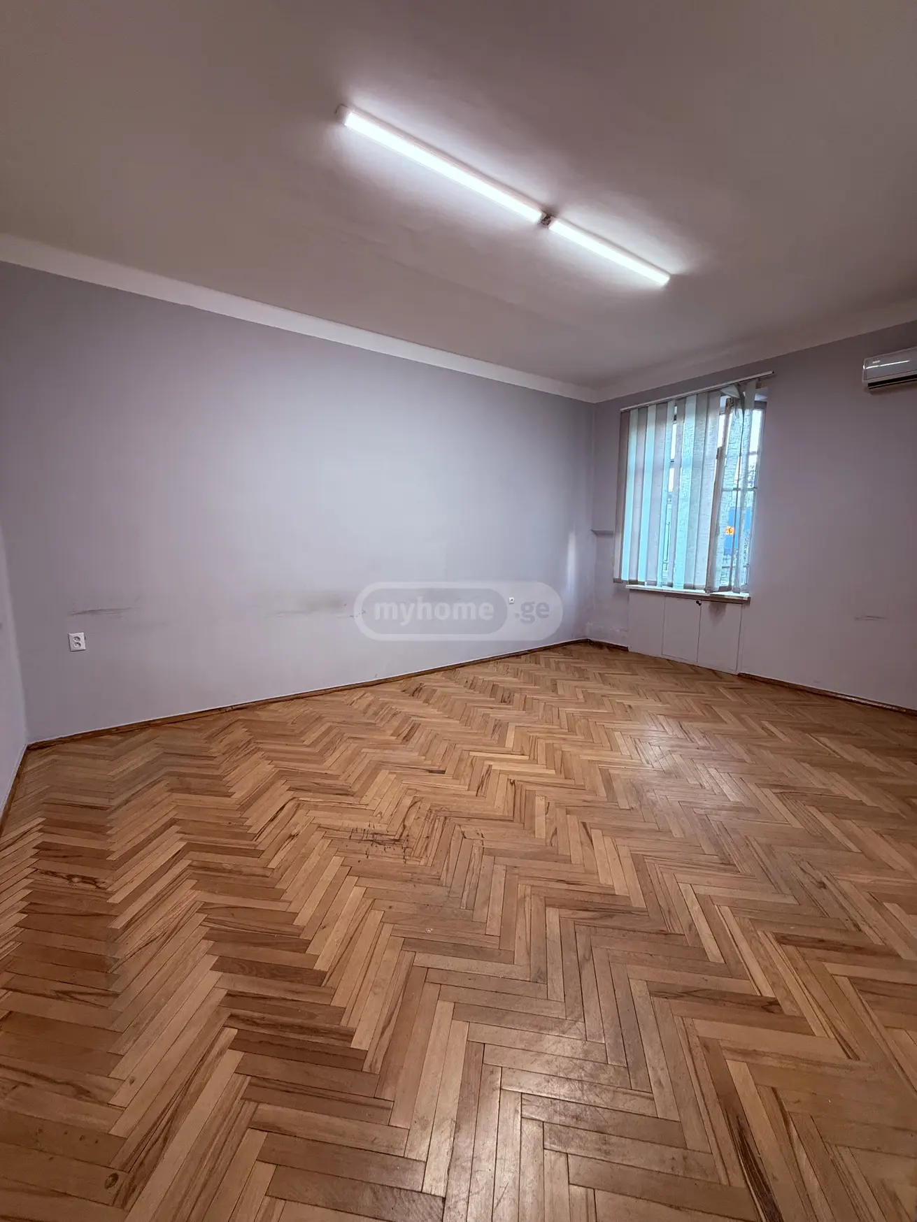 Universal Commercial Area For Rent In Vera view 9