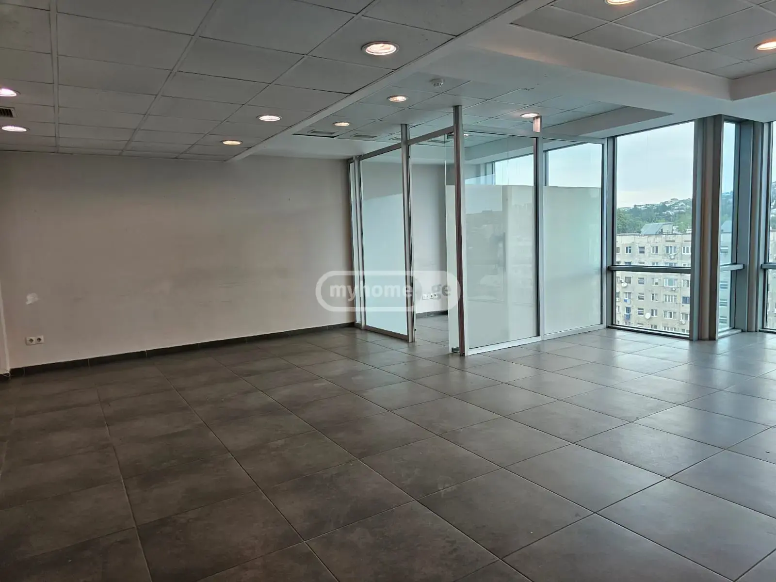 Office Commercial Area For Rent In Avlabari view 5