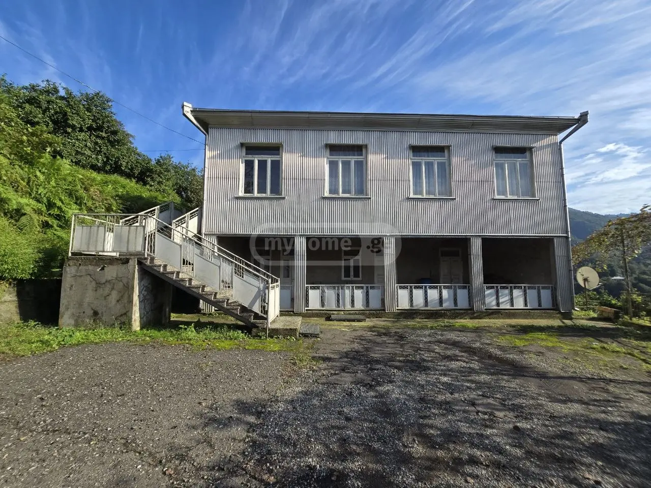 7 Room Private House For Sale view 1