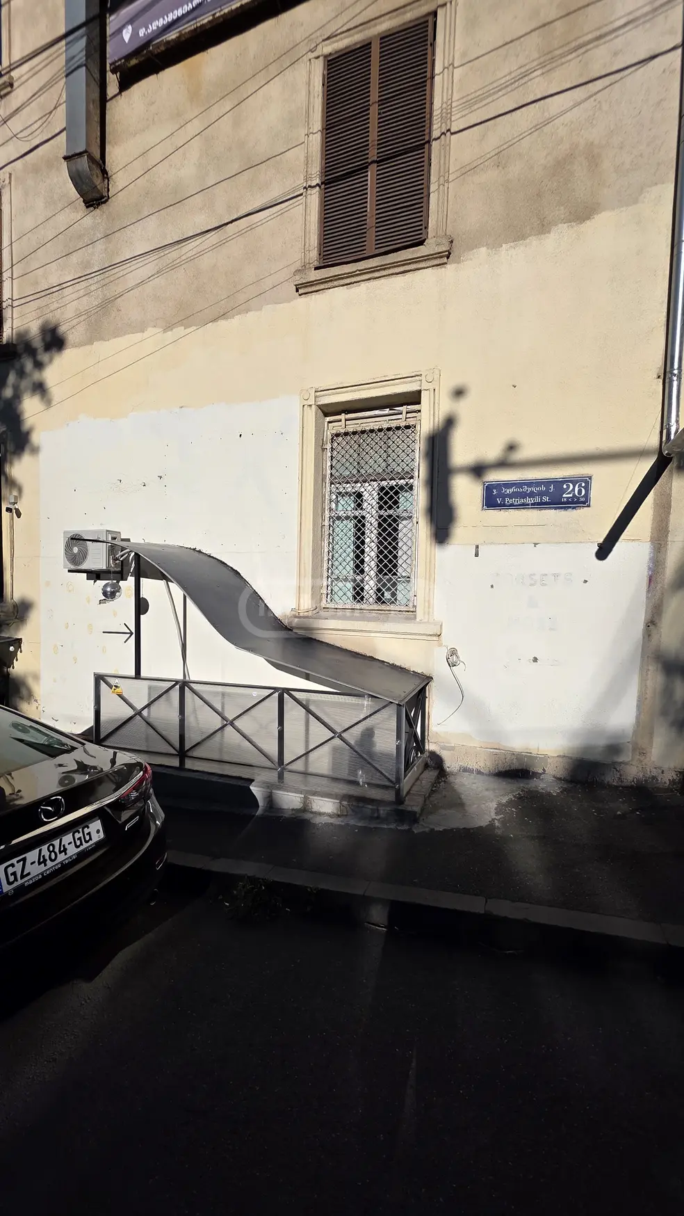 Part Basement Commercial Area For Rent In Vera view 9