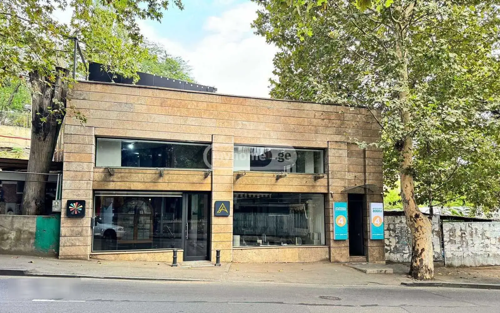 Universal Commercial Area For Rent In Avlabari view 2