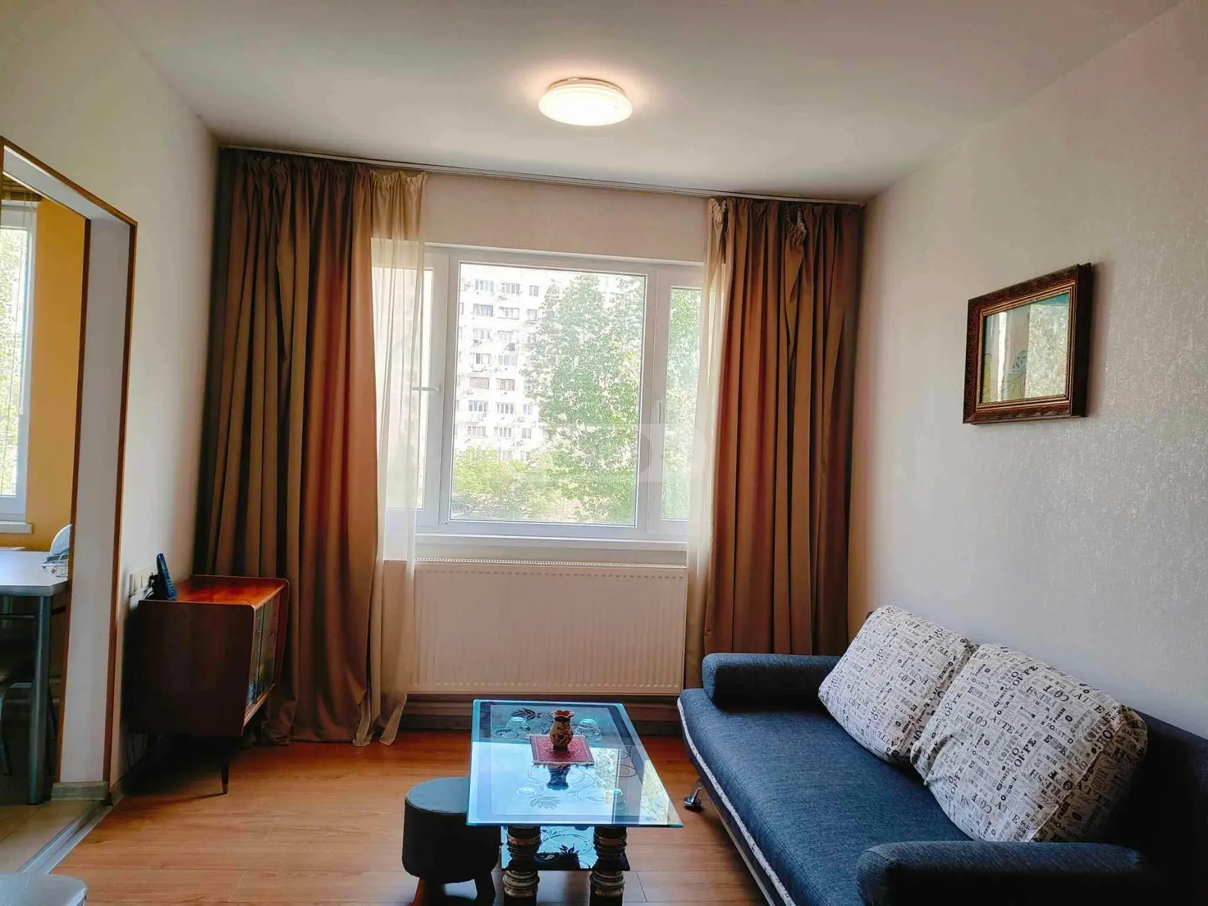 Продажа 3-комната Квартира view 1