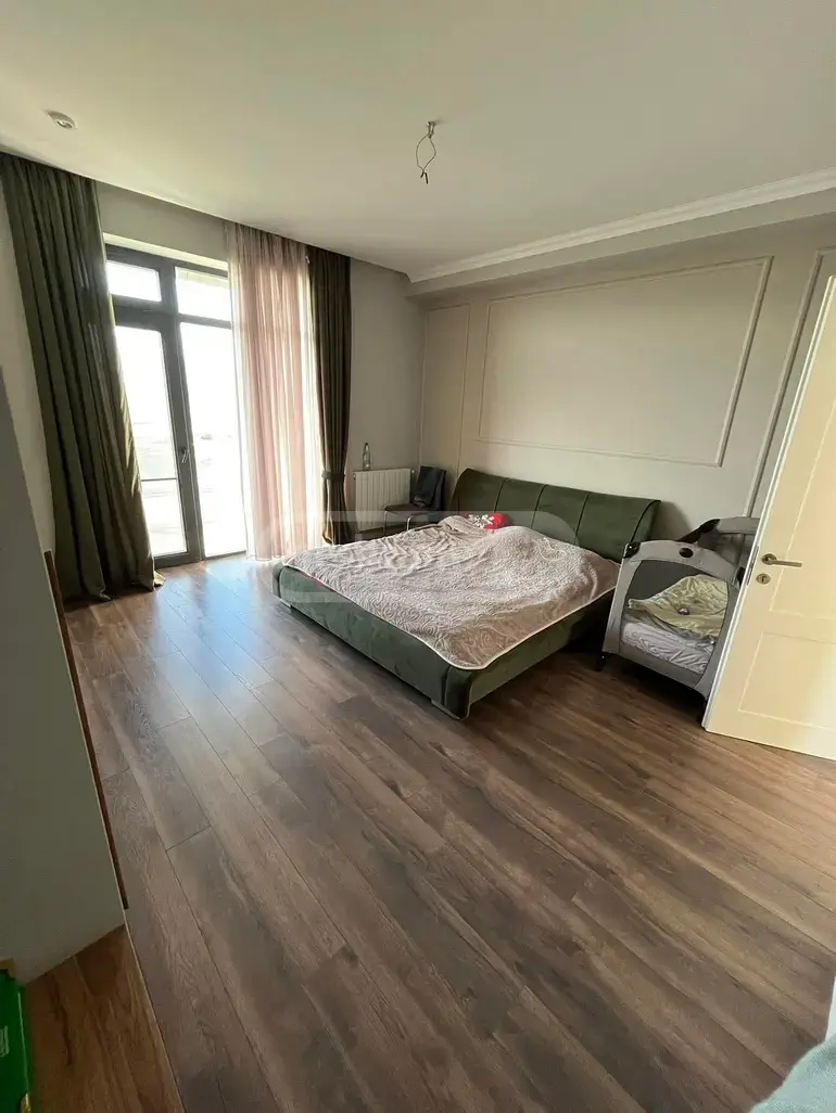 7 Room Private House For Sale view 5