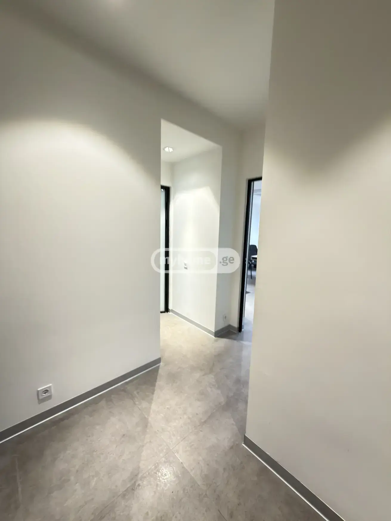 Office Commercial Area For Rent In Mtatsminda view 3