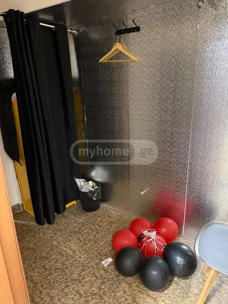 Universal Commercial Area For Rent In Isani view 5