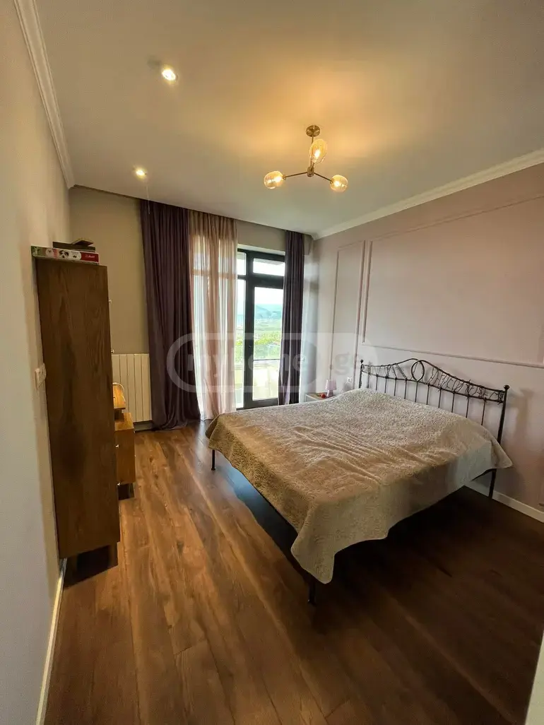 7 Room Private House For Sale view 6