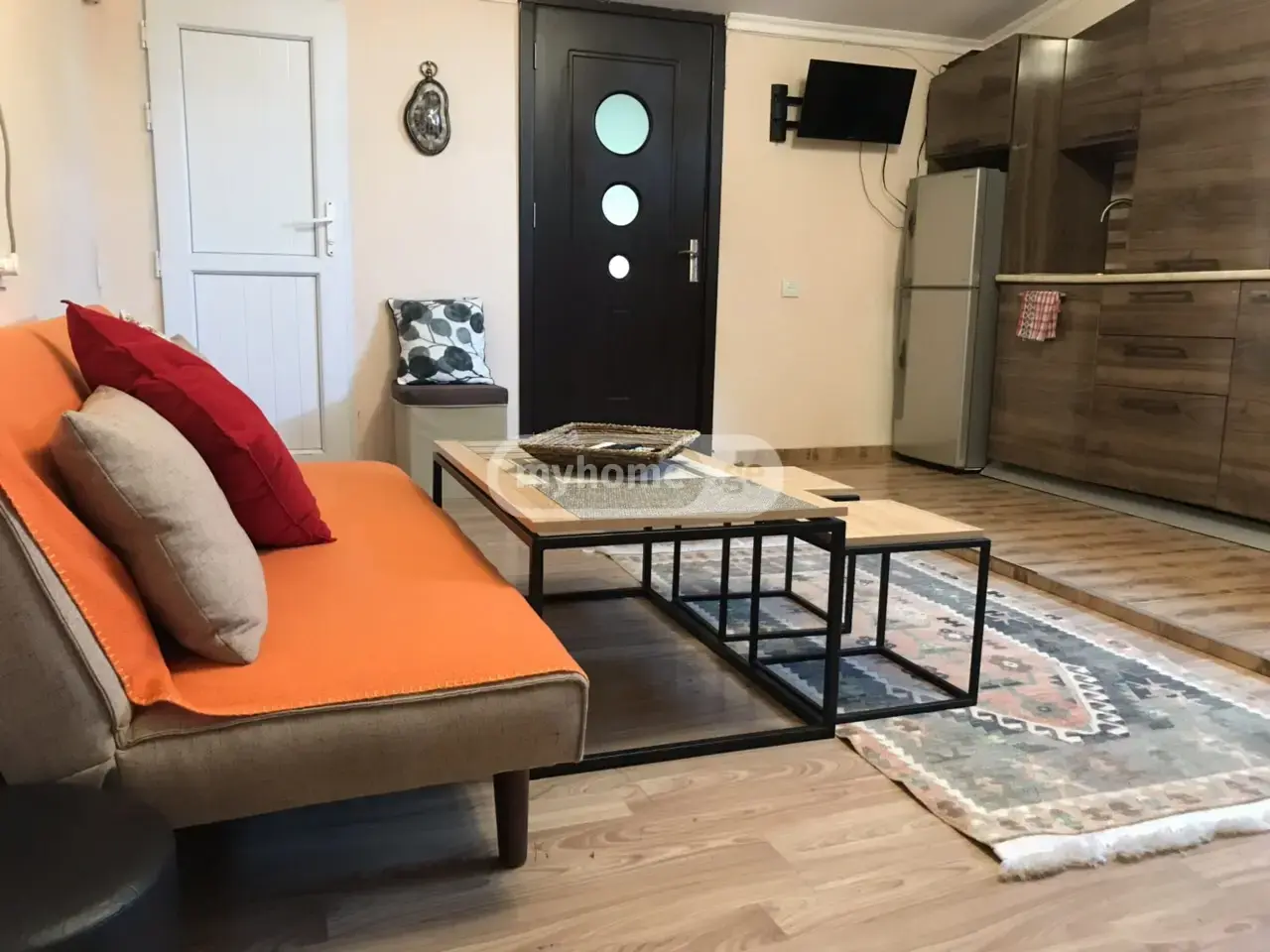 3 Room Apartment For Rent In Mtatsminda view 5