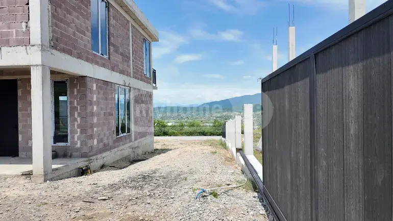 7 Room Private House For Sale view 4